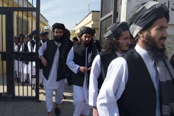 100 زندانی طالبان از زندان رها شدند