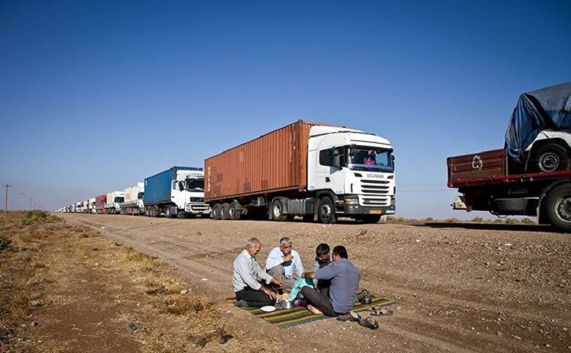 واردات افغانستان از ایران به حالت عادی برگشته است/ ویزا برای ورود رانندگان ایرانی صادر می‌شود