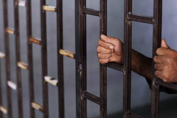 شهروندان: مجرمان خطرناک تحت عنوان طالب از زندان‌ها رها می‌شوند