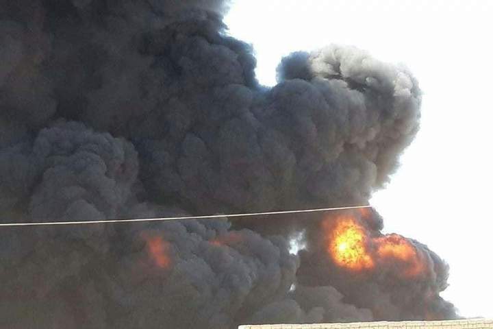 آتش‌سوزی در یک فابریکه چپلی‌سازی در مزارشریف