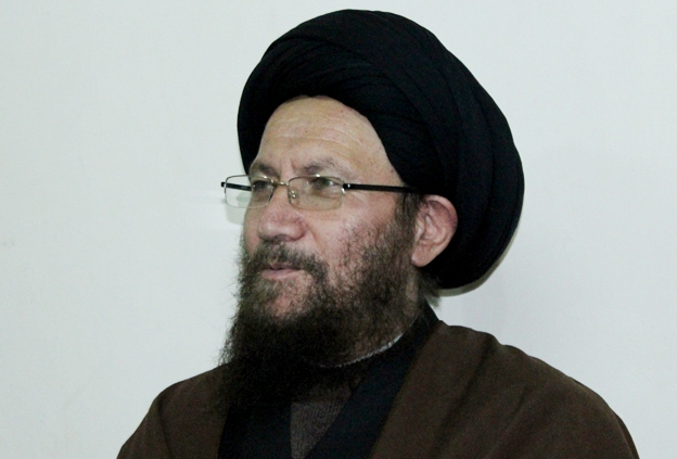 امام خمینی(ره): اگر وحدت داشته باشید، عزت و استقلال دارید!
