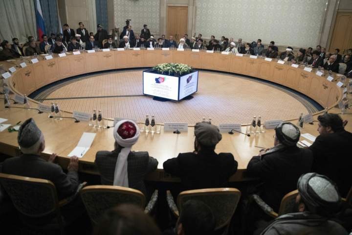 منافن: کابل به‌دنبال زمان و محل برگزاری مذاکرات صلح با طالبان است