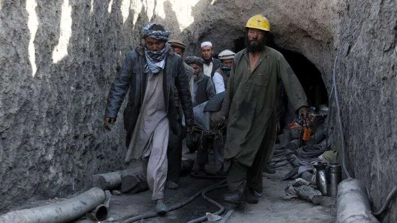 تاکنون تنها 6 جسد از معدن زغال سنگ ولایت سمنگان بیرون کشیده شده است