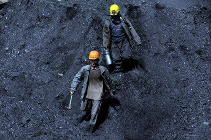 معادن زغال سنگ دره صوف؛ عواید هنگفت به جیب دولت، تلفات سنگین جانی به ملت / دولت مسوول درجه یک، حادثات در معادن دره صوف بالا است