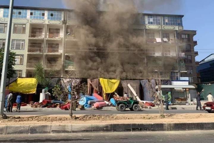 یک مارکت در کابل دچار آتش سوزی شد