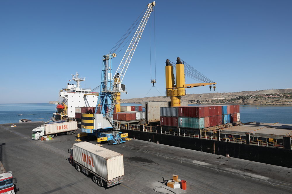 Afghanistan transits 76-TEU cargo to India through Chabahar