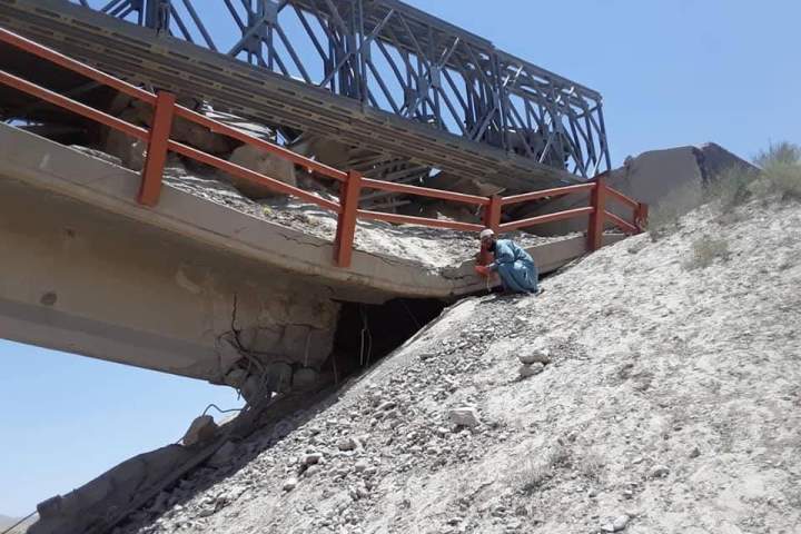 پُل‎‎های تخریب شده در مسیر کابل - قندهار بازسازی می شود