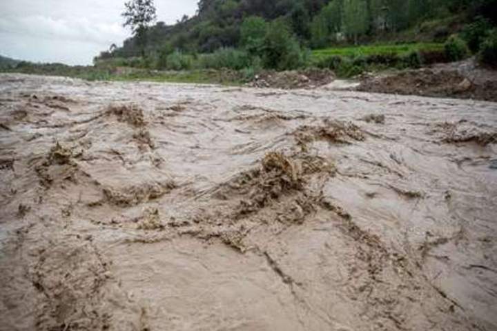 "سیلاب" شاهراه پنجشیر-کابل را مسدود کرد