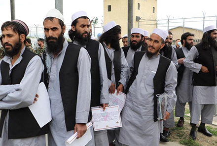 طالبان: تر اختره د حکومت پاتې بندیان خوشي کوو، زموږ پاتې دې هم خوشي کړي