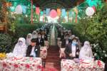 جشن ازدواج 80 زوج جوان در شهر مزارشریف/ عروسی دسته جمعی از خرافات، مصارف هنگفت و بیکاری جوانان جلوگیری می‌کند