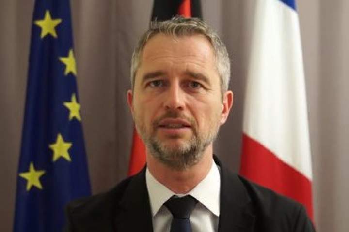 سفیر فرانسه در کابل: اگر طالبان به تعهدش پایبند نباشد، جامعه جهانی موضع‌اش را تغییر می‌دهد