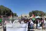 راهپیمایی و حمایت جمعی از جوانان از نیروهای امنیتی در بامیان