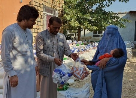 Dozens of displaced families in Faryab received some food assistances