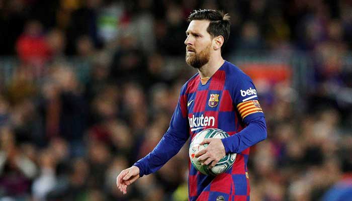 Lionel Messi tells Barcelona he wants to leave
