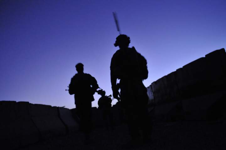جان باختن ۴ نیروی امنیتی در حمله طالبان در بلخ