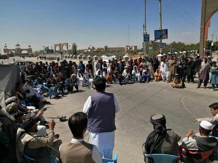 چهارمین روز اعتراضات در غزنی؛ شاهراه کابل - قندهار همچنان مسدود است