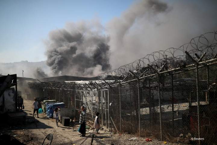 کمیسیون حقوق بشر: پناهجویان افغان در کمپ موریای یونان در شرایط وخیمی قرار دارند