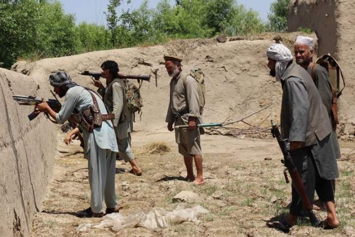 در حمله طالبان 3 نیروی خیزش مردمی در بغلان کشته و 5 تن دیگرشان اسیر شدند