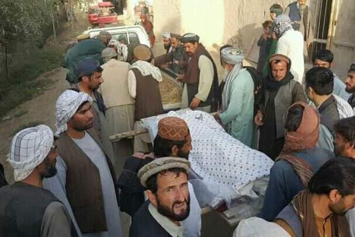 مقام‎ها در قندوز: در حمله هوایی در ولسوالی خان آباد به غیرنظامیان تلفات سنگینی وارد شده است