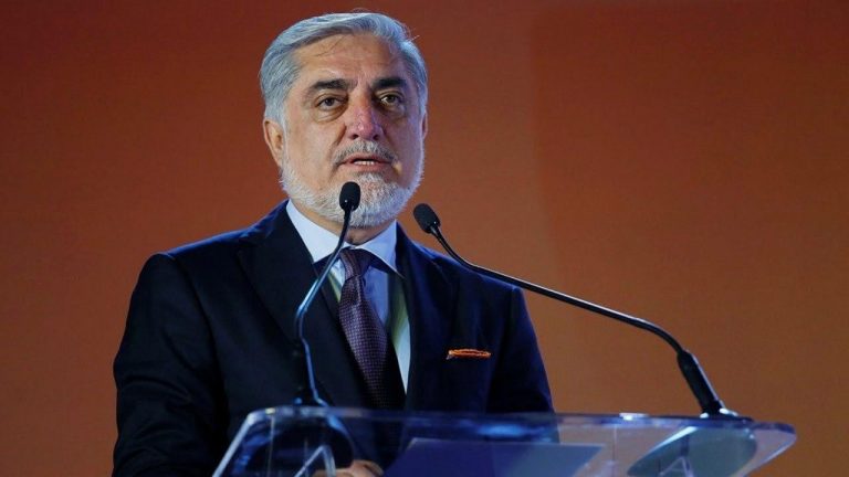 Afghan, Pak Officials Discuss Abdullah’s Upcoming Pakistan Trip