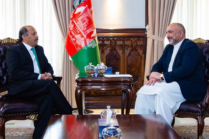دیدار محمد حنیف اتمر با احمد خان، سفیر پاکستان در کابل