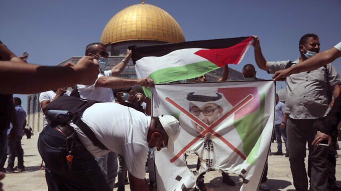 UAE official accuses Palestinians of ‘ungratefulness’ after criticism of Israel ties