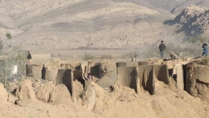 سقوط اکثر پوسته‌های شاهراه کابل ـ قندهار و تسلط کامل طالبان بر این شاهراه