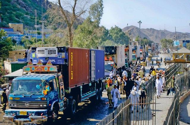 Afghan-Pakistan Customs Officials, Traders Meet At Torkham