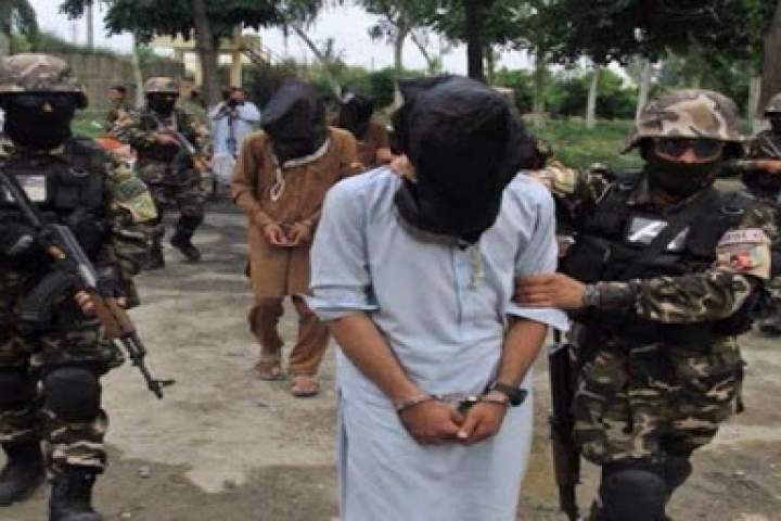 معاون ولسوال نام‌نهاد داعش و طالبان برای دو ولسوالی در ننگرهار بازداشت شدند