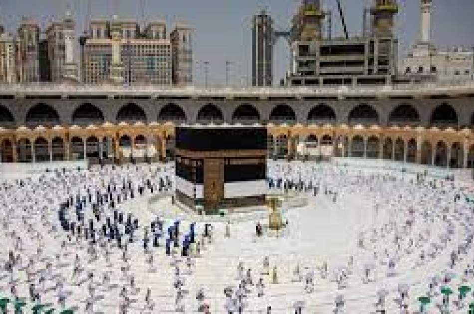 Saudi Receives First Foreign Hajj Pilgrims Since COVID-19 Began