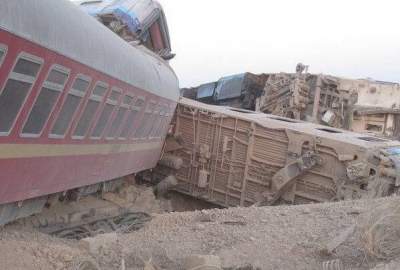 خروج قطار از ریل در ایران 73 کشته و زخمی برجای گذاشت