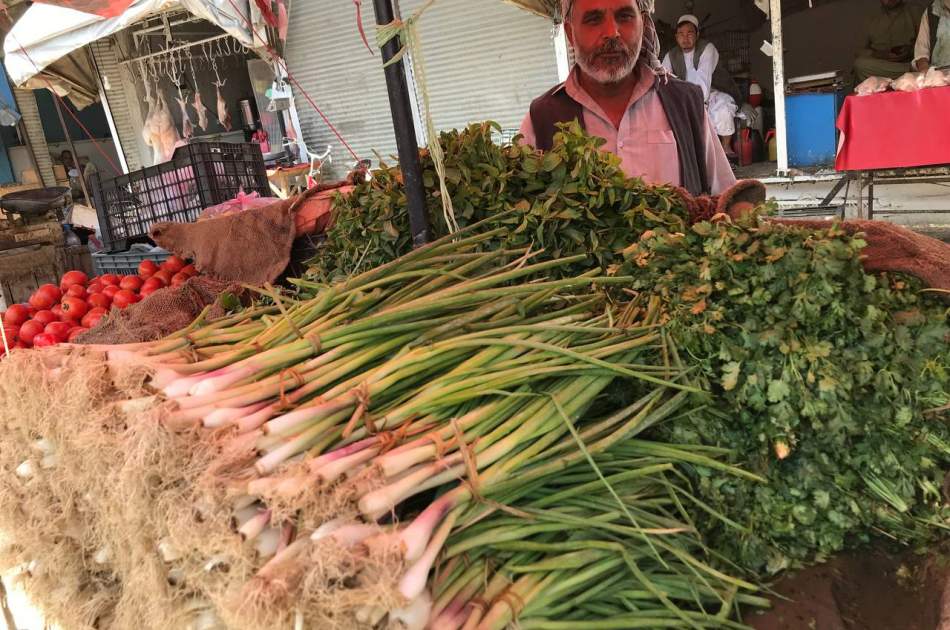 کاهش ۵۰ درصدی فروش سبزیجات در مزار شریف