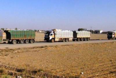 سرقت ۴۰ لاری بزرگ گندم از سوریه توسط امریکا