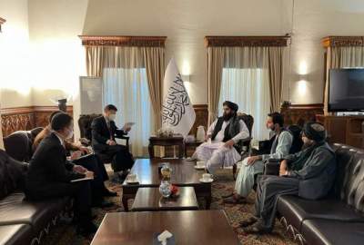 د بهرنیو چارو سرپرست وزیر مولوي امیر خان متقي په کابل کې د چین له سفیر سره وکتل