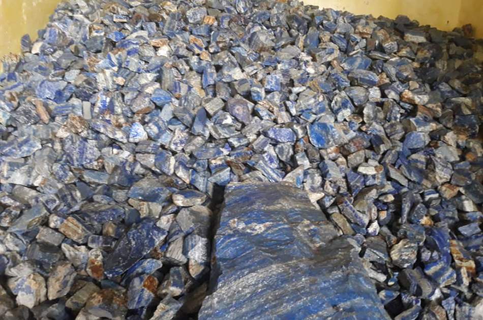 دستگیری ۹ تن به اتهام قاچاق سنگ‌های قیمتی در ننگرهار