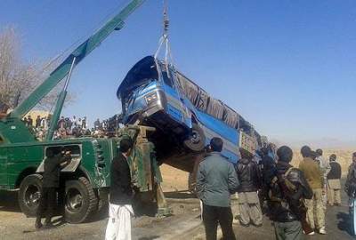 19 killed in Pakistan as bus falls into ravine