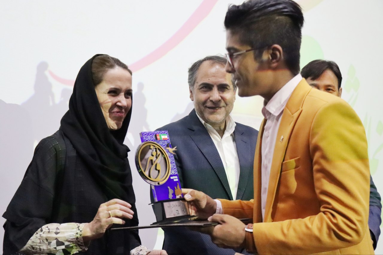 اکران دو فیلم مستند ساز جوان مهاجر افغانستانی به مناسبت روز جهانی پناهنده در مشهد