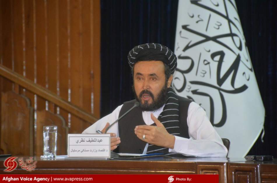 وزارت اقتصاد، افغانستان را از فروپاشی نظام اقتصادی نجات داد