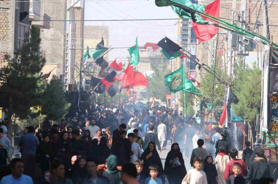 گزارش تصویری/ حضور پرشور مردم هرات در مراسم تاسوعای حسینی  
