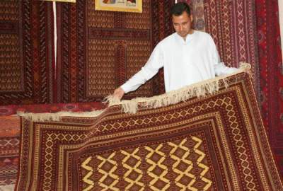 اشتغال حدود ۱۰ هزار نفر در صنعت قالین‌بافی هرات 