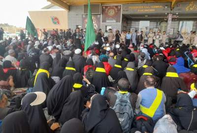تظاهرات هزاران زائر افغانستانی در مرز شلمچه