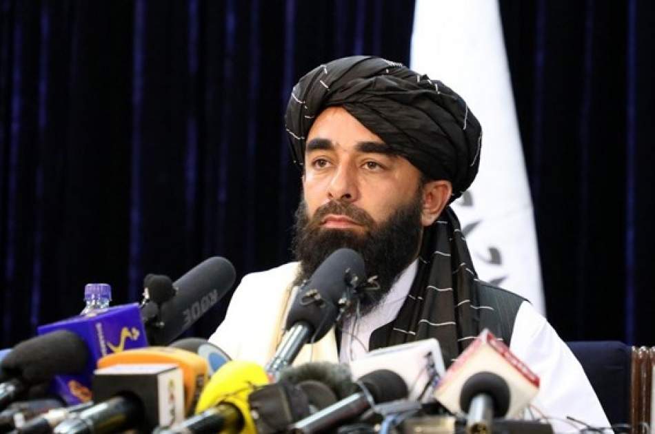 مجاهد ادعای تاجیکستان مبنی بر فعالیت گروه‌های تروریستی در خاک افغانستان را رد کرد