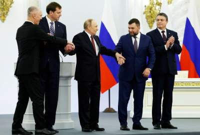 G7 ministers: “economic costs on Russia” over Ukrainian annexation