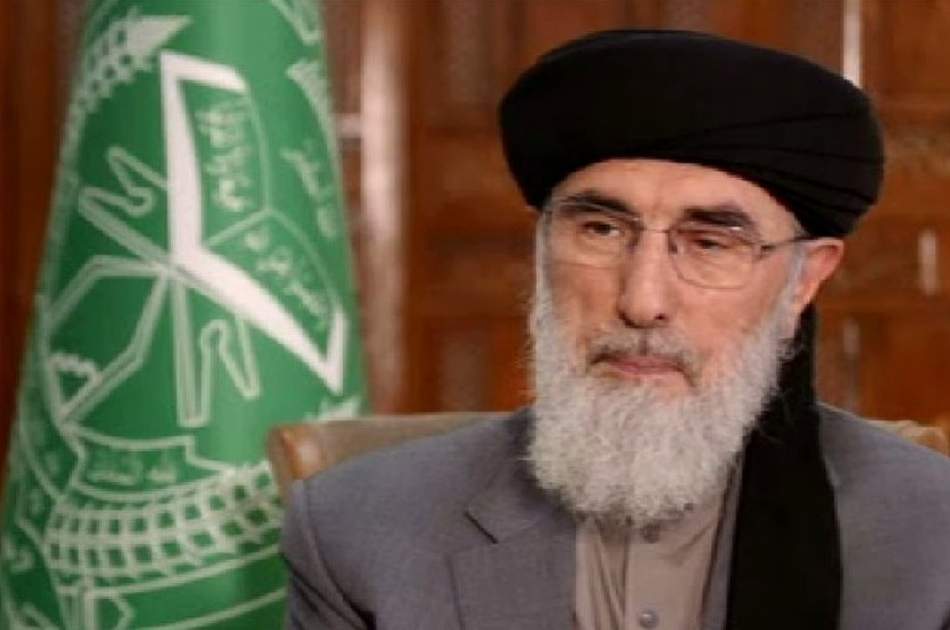 Hekmatyar demanded the formation of a transitional government in a peaceful manner