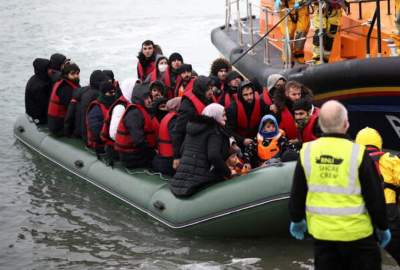 Asylum seekers crossing the English Channel/ England and France increased security measures