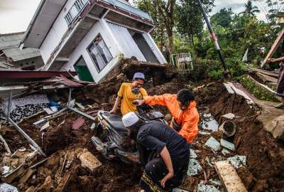 Death toll from Indonesian earthquake rises to 310