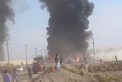 آتش‌سوزی در مرز افغانستان و ایران؛ ده‌ها وسایط نقلیه از بین رفتند