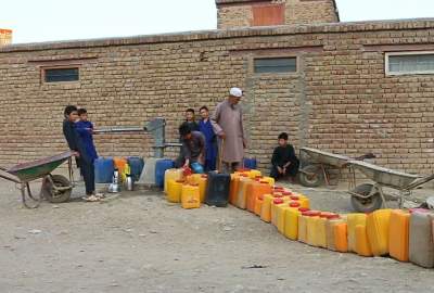 شکایت پایتخت نشینان از نبود آب آشامیدنی؛ دولت پروژه‌های آبرسانی را آغاز کند