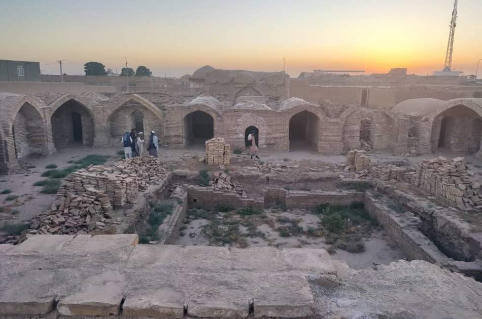 اکثر آثار تاریخی فاریاب در خطر نابودی است