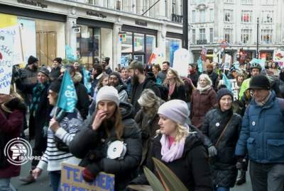 Economic crisis in Britain; A strike of half a million people